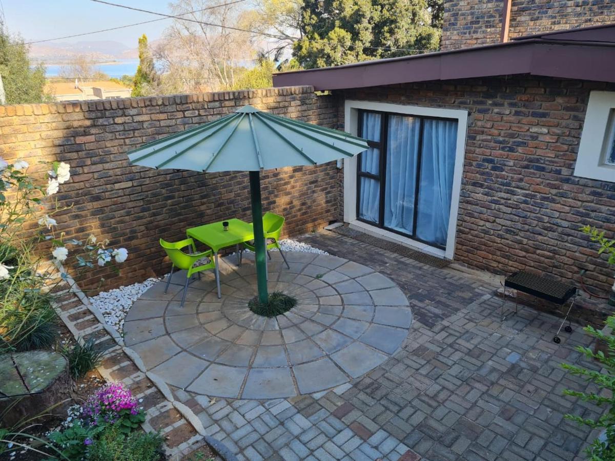 Mia Hills Guest House Hartbeespoort Buitenkant foto