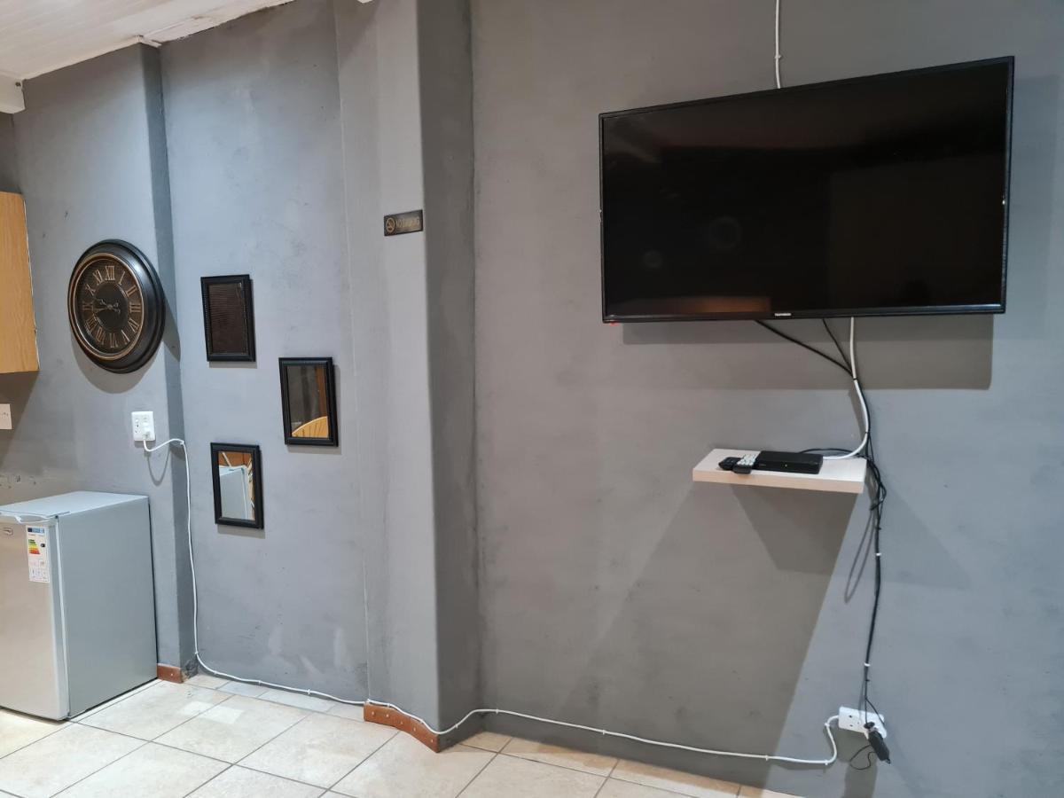Mia Hills Guest House Hartbeespoort Buitenkant foto
