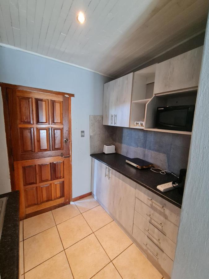 Mia Hills Guest House Hartbeespoort Buitenkant foto